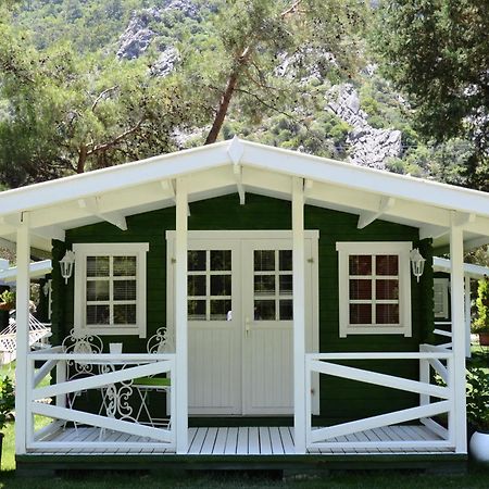 Lukkies Lodge Чирали Экстерьер фото