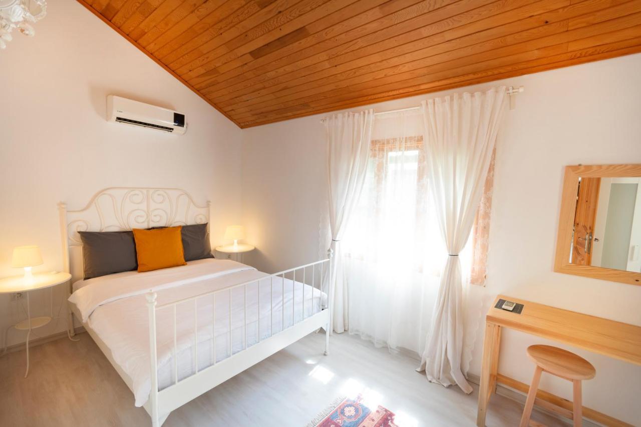 Lukkies Lodge Чирали Экстерьер фото