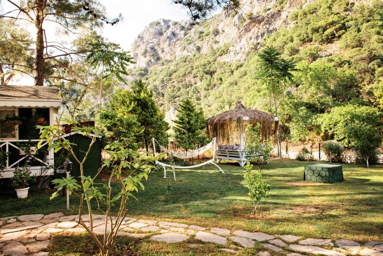 Lukkies Lodge Чирали Экстерьер фото